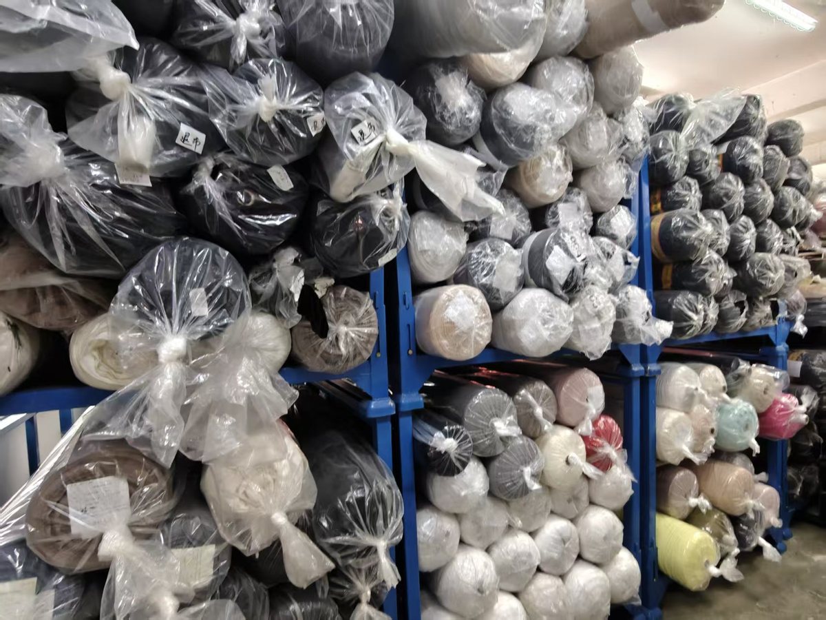 Maoxing Textile Dyeing fabric rolls and stock fabric references